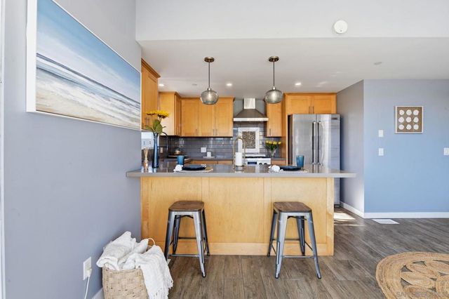 802 Ostend Ct, San Diego, CA 92109