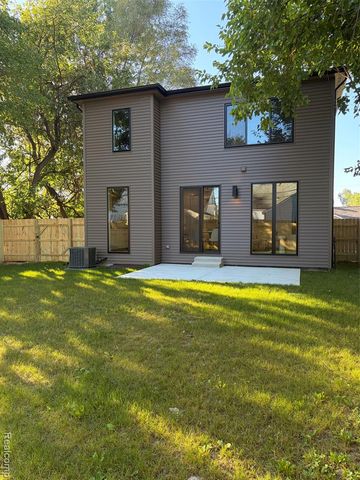 1335 E Cambourne Street, Ferndale, MI 48220