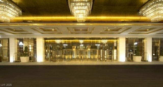 2000 North Fashion Show Drive 1623, Las Vegas, NV 89109