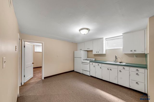 815 HAINES AVE, Rapid City, SD 57701