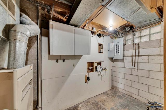 815 HAINES AVE, Rapid City, SD 57701