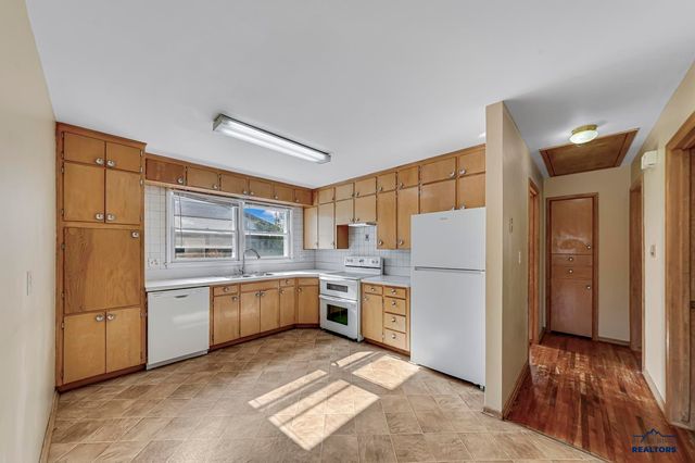 815 HAINES AVE, Rapid City, SD 57701