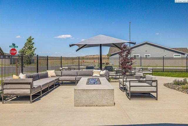 2956 Vistara Way, Richland, WA 99354