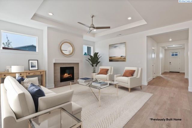 2956 Vistara Way, Richland, WA 99354