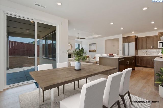 2956 Vistara Way, Richland, WA 99354