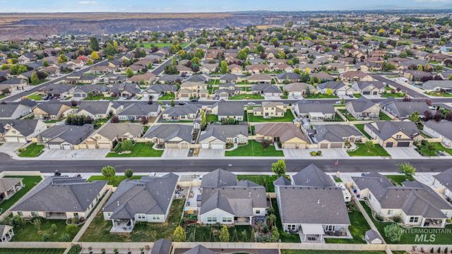 2226 Coolwater Street, Twin Falls, ID 83301