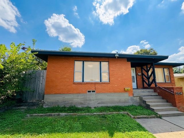 2732 W Jefferson Boulevard, Dallas, TX 75211