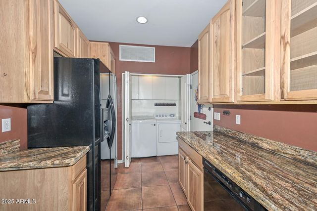 1750 E OCOTILLO Road E 18, Phoenix, AZ 85016