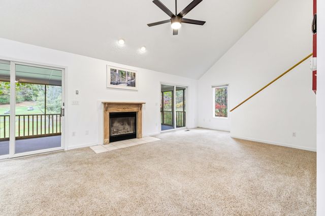 5067 NICKLAUS LN, Mcgaheysville, VA 22840