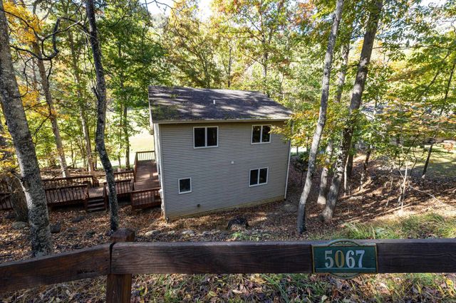 5067 NICKLAUS LN, Mcgaheysville, VA 22840