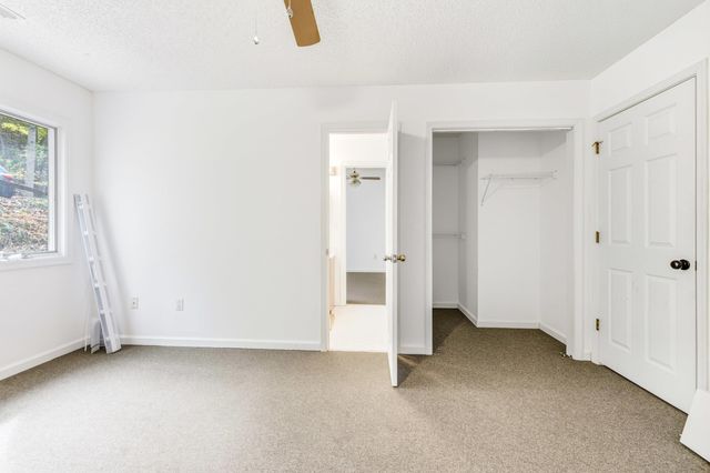 5067 NICKLAUS LN, Mcgaheysville, VA 22840