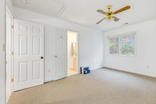 5067 NICKLAUS LN, Mcgaheysville, VA 22840