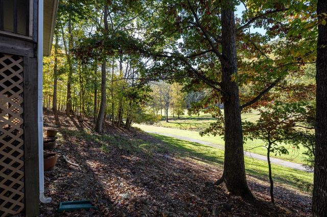 5067 NICKLAUS LN, Mcgaheysville, VA 22840