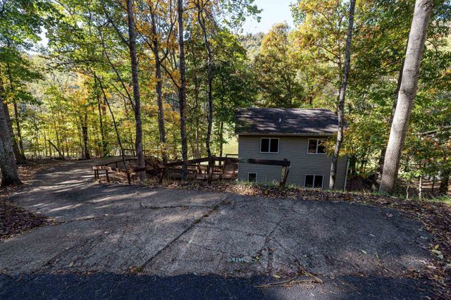 5067 NICKLAUS LN, Mcgaheysville, VA 22840