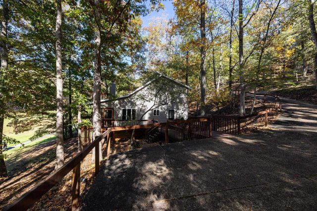 5067 NICKLAUS LN, Mcgaheysville, VA 22840