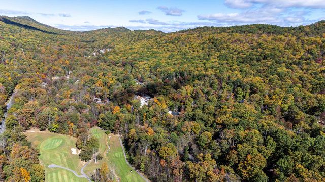 5067 NICKLAUS LN, Mcgaheysville, VA 22840