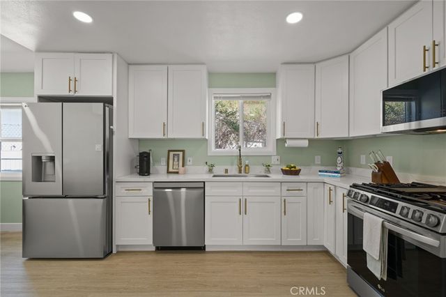 4020 Wall Street, Los Angeles, CA 90011