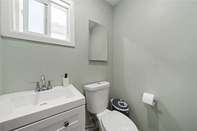 4020 Wall Street, Los Angeles, CA 90011