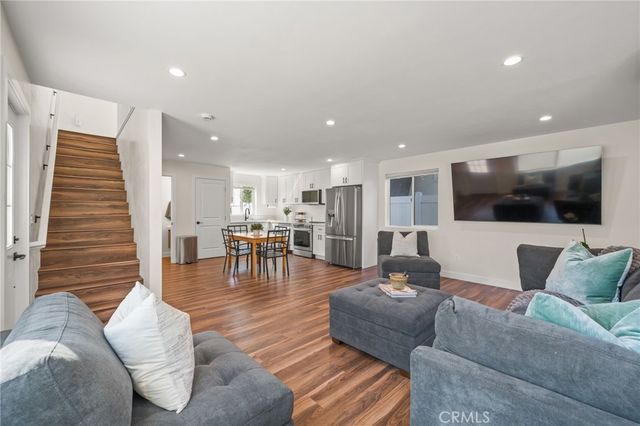 4020 Wall Street, Los Angeles, CA 90011