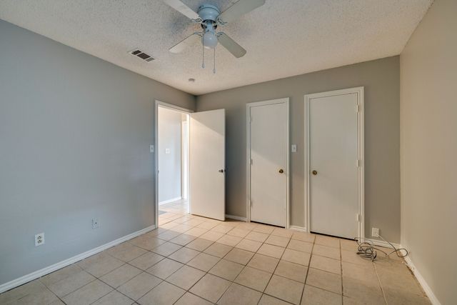3422 Heritage Lane, Forest Hill, TX 76140