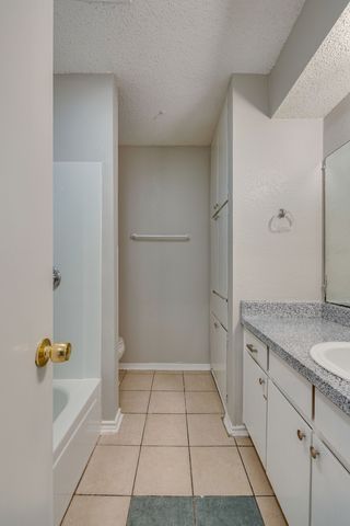 3422 Heritage Lane, Forest Hill, TX 76140