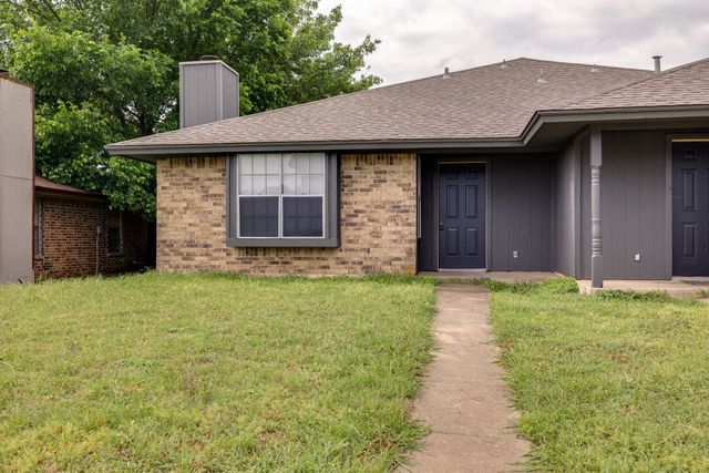 3422 Heritage Lane, Forest Hill, TX 76140