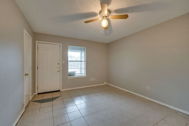 3422 Heritage Lane, Forest Hill, TX 76140