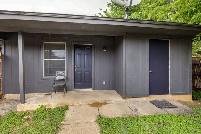 3422 Heritage Lane, Forest Hill, TX 76140