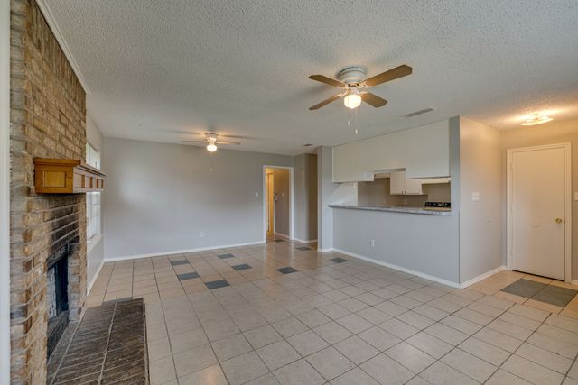 3422 Heritage Lane, Forest Hill, TX 76140