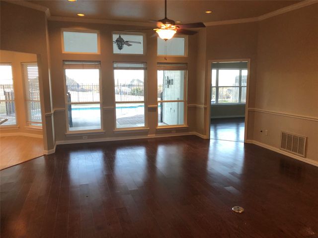 10172 Wandering Way Street, Benbrook, TX 76126