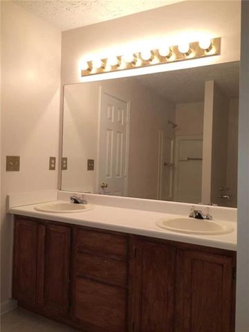 11175 Abbotts Station Drive, Johns Creek, GA 30097