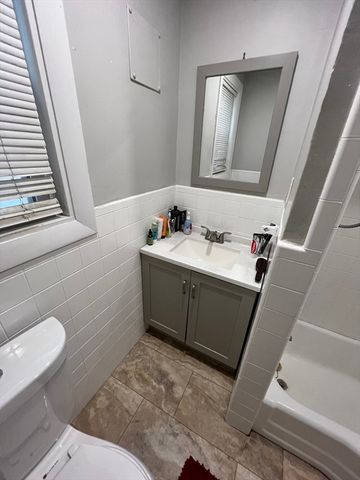 288 Meridian St. 1, Boston, MA 02128