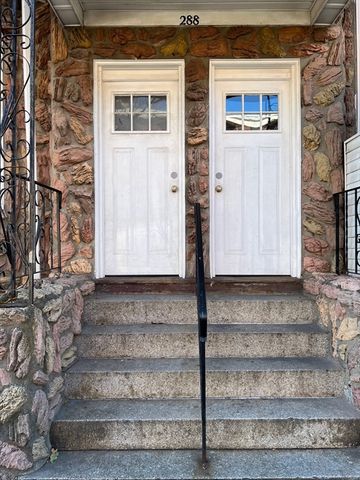 288 Meridian St. 1, Boston, MA 02128