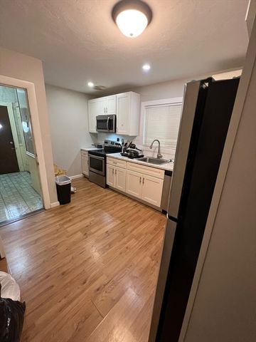 288 Meridian St. 1, Boston, MA 02128
