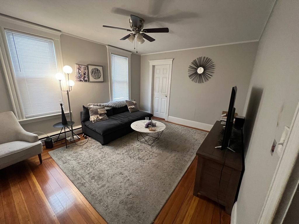 288 Meridian St. 1, Boston, MA 02128