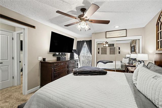 5768 N Anita Avenue, Kansas City, MO 64151