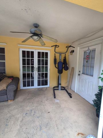 2538 Fillmore Street, Hollywood, FL 33020