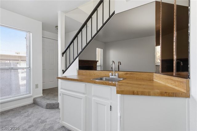 3769 Carlyle Drive 67, Las Vegas, NV 89115