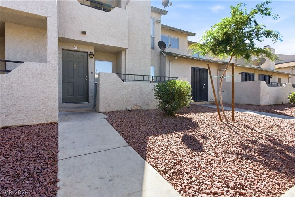 3769 Carlyle Drive 67, Las Vegas, NV 89115