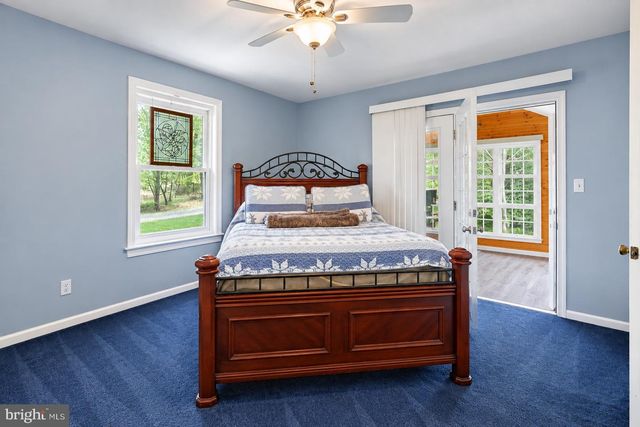 58 BRANCHY RD, Harpers Ferry, WV 25425