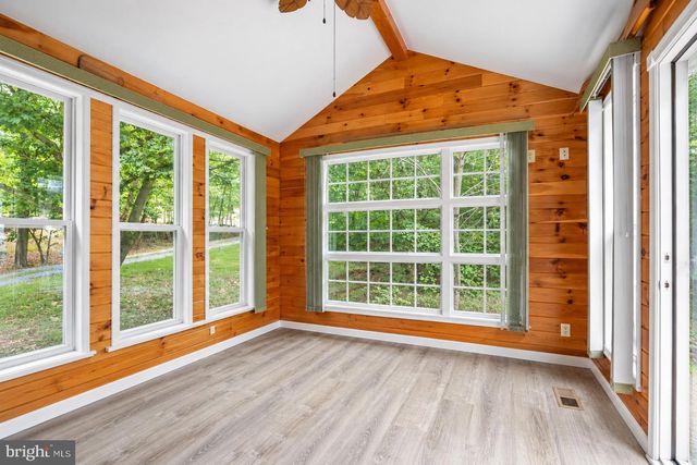 58 BRANCHY RD, Harpers Ferry, WV 25425