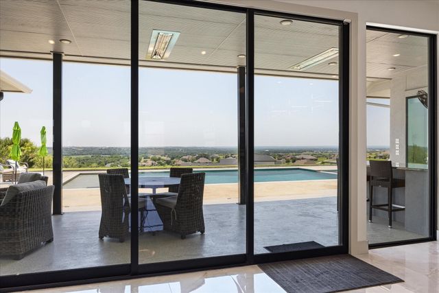 150 Pinnacle Peak Lane, Weatherford, TX 76087