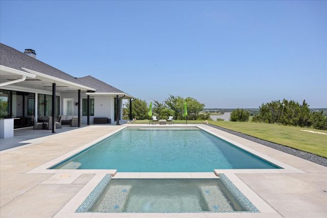 150 Pinnacle Peak Lane, Weatherford, TX 76087