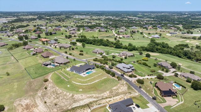 150 Pinnacle Peak Lane, Weatherford, TX 76087