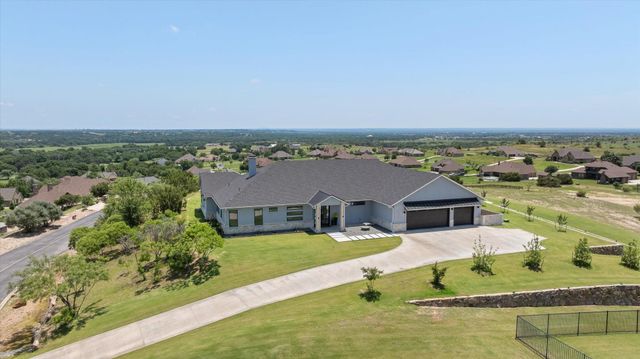 150 Pinnacle Peak Lane, Weatherford, TX 76087