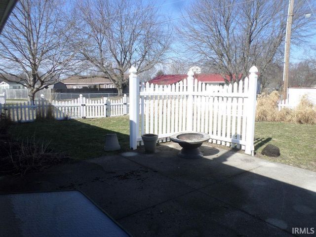 922 Arthur Street, Rochester, IN 46975