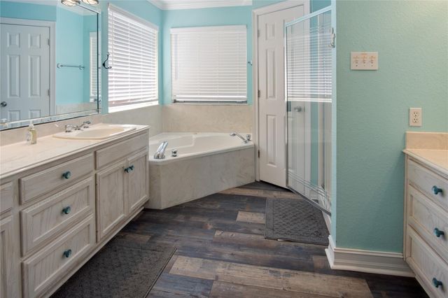 962 Raymond, Crystal Beach, TX 77650