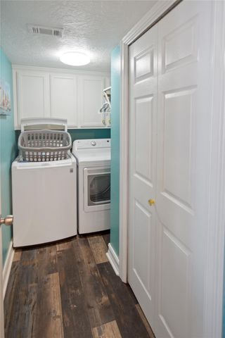 962 Raymond, Crystal Beach, TX 77650