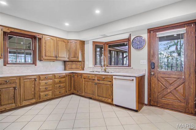 64 High Trails Drive, Eureka, MO 63025