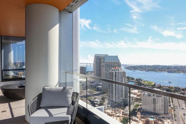 888 W E Street 3902, San Diego, CA 92101